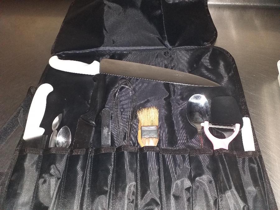 Choice 10 Pocket Knife Roll