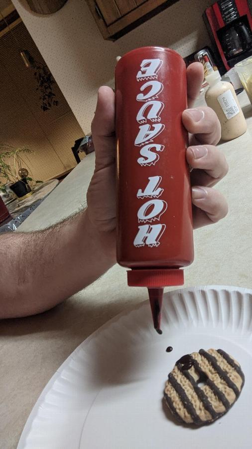 Hot Sauce Squeeze Bottle 12 oz. Red