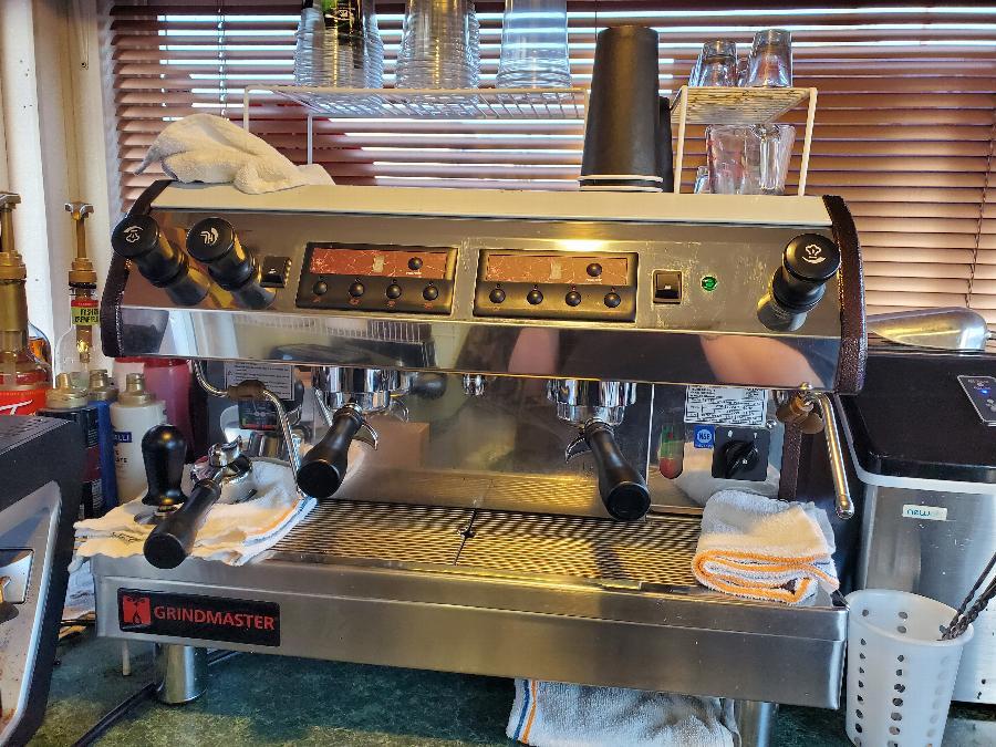 Cecilware ESP2220V Venezia II Two Group Espresso Machine 240V