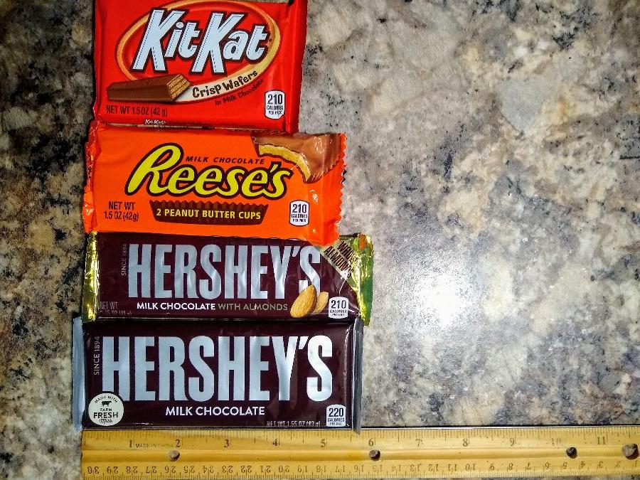 Hershey's Full Size Candy Bar Variety Pack 30 Count