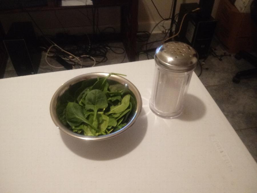 12 oz. Plastic Cheese / Pepper Flake Shaker with Perforated Top