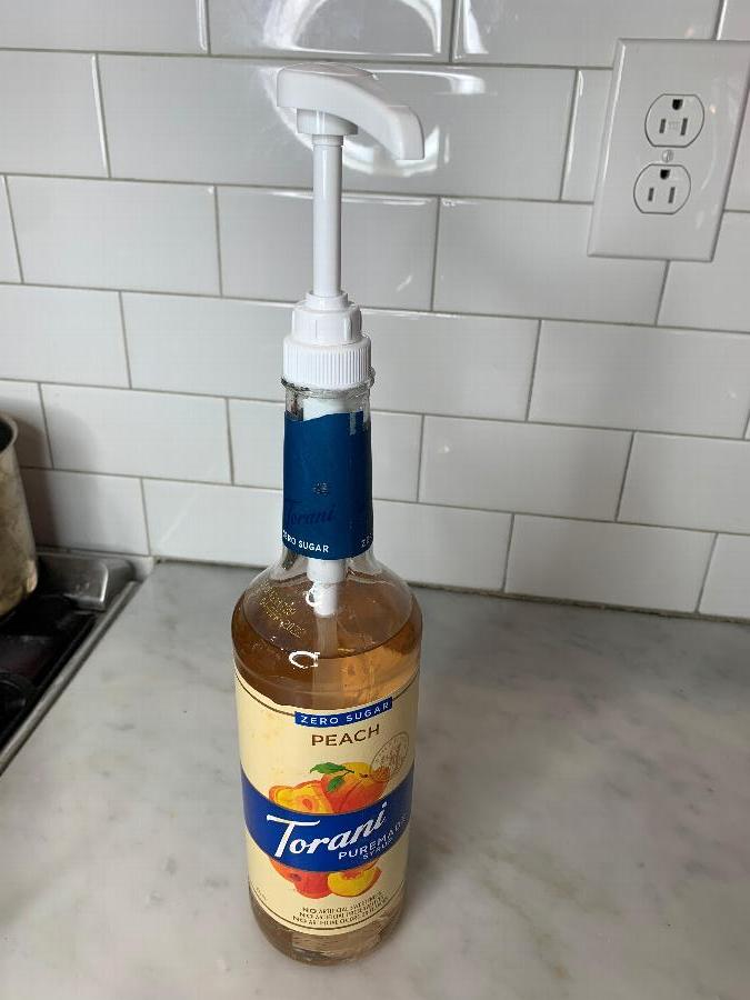 Choice 0.25 oz. Flavoring Syrup Pump for 700 mL, 750 mL, and 1 Liter