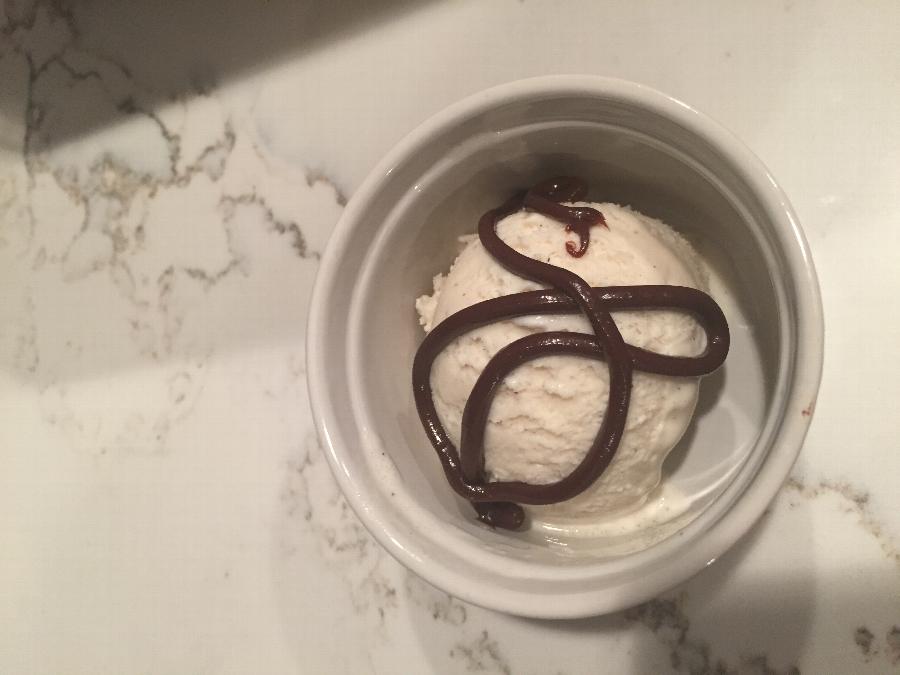 Ghirardelli Squeeze Bottle Milk Chocolate Hot Fudge