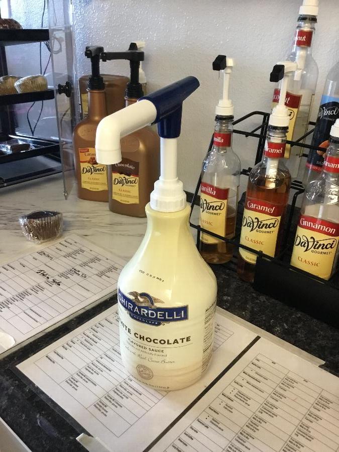 Ghirardelli .5 oz Flavoring Sauce Pump
