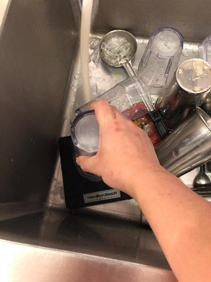 Hamilton Beach BCR100 Commercial Container Rinser with Stainless Steel