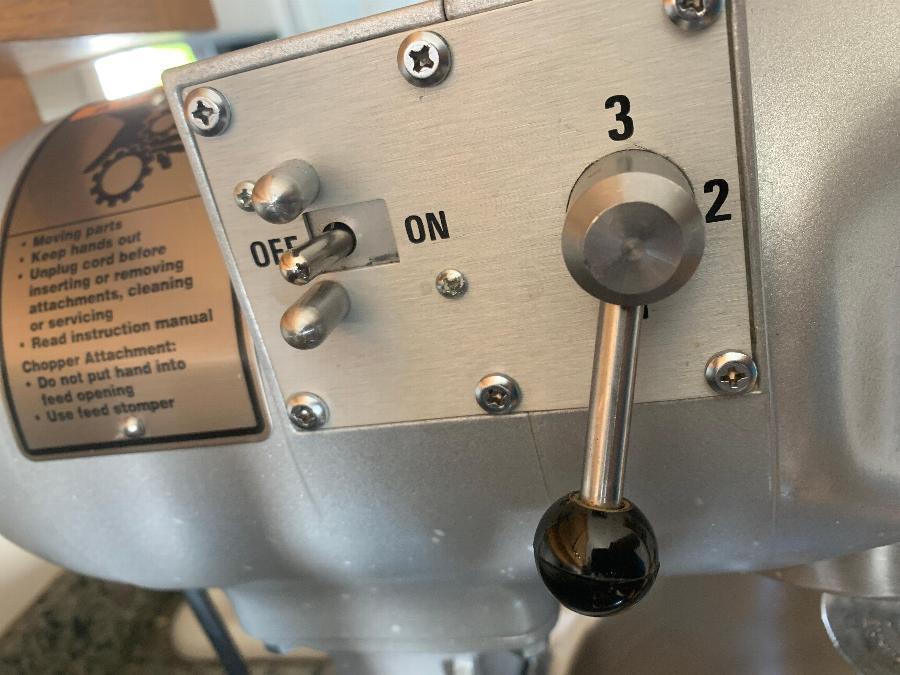 Hobart N50 5 Qt. Countertop Mixer w/ Accessories