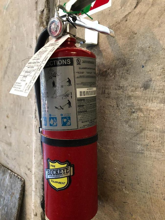 Buckeye 5 Lb Abc Fire Extinguisher Rechargeable Tagged