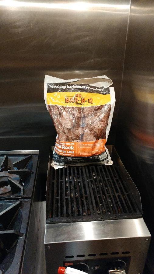 Replacement Lava Rocks For Gas Grills and Charbroilers 7 lb.