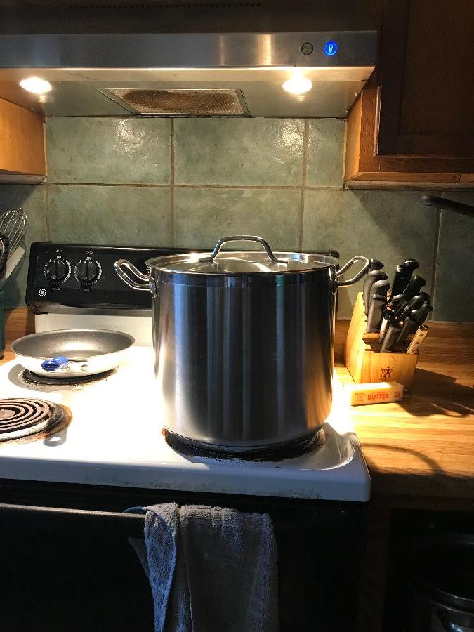 20 Qt. Stainless Steel Stock Pot staurantStore