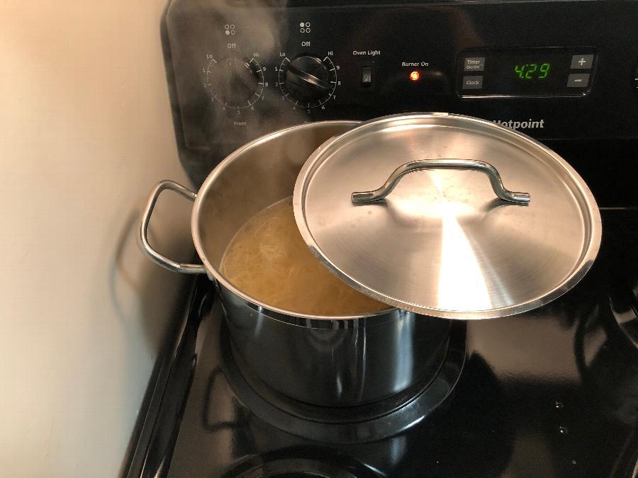 8 Qt Stock Pot Stainless Steel, HeavyDuty, with Cover