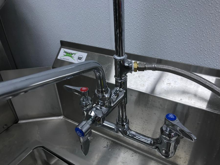 T&S BTEERGD 3/8" NPT Rigid Tee Assembly for PreRinse Faucets