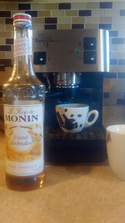 Monin 64 fl. oz. Dulce de Leche Flavoring Sauce