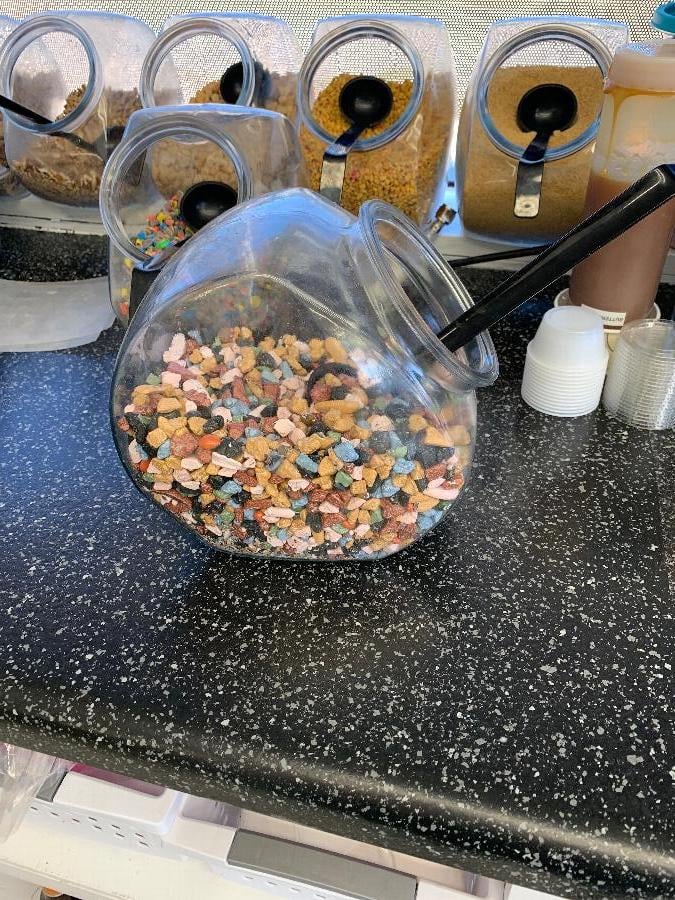 Anchor Hocking 69590R 1 Gallon Glass Penny Candy Jar with Chrome Cover