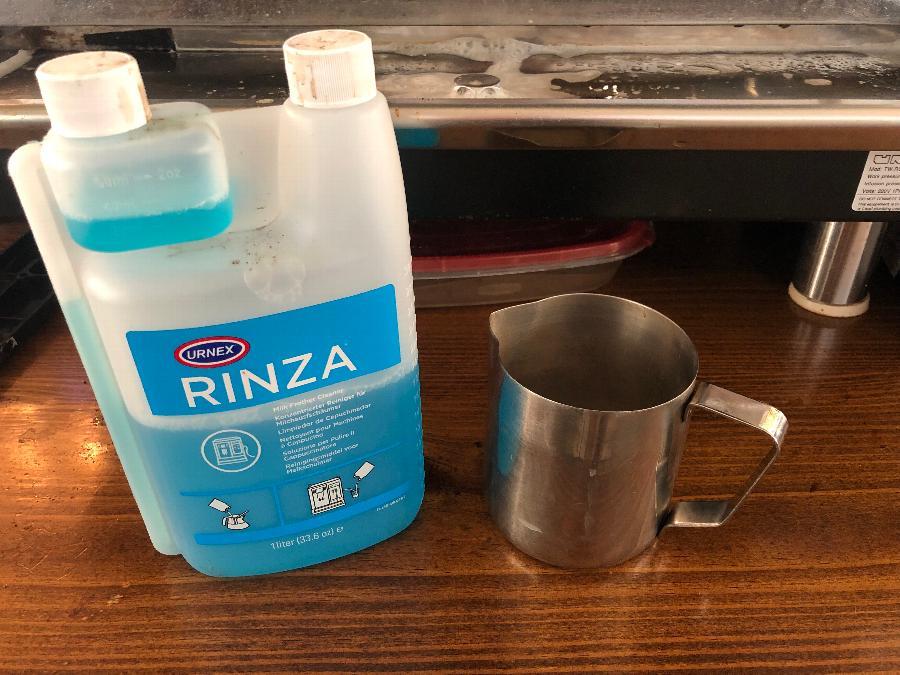 Urnex 12MILK632 1 Liter Rinza Milk Frother Cleaner