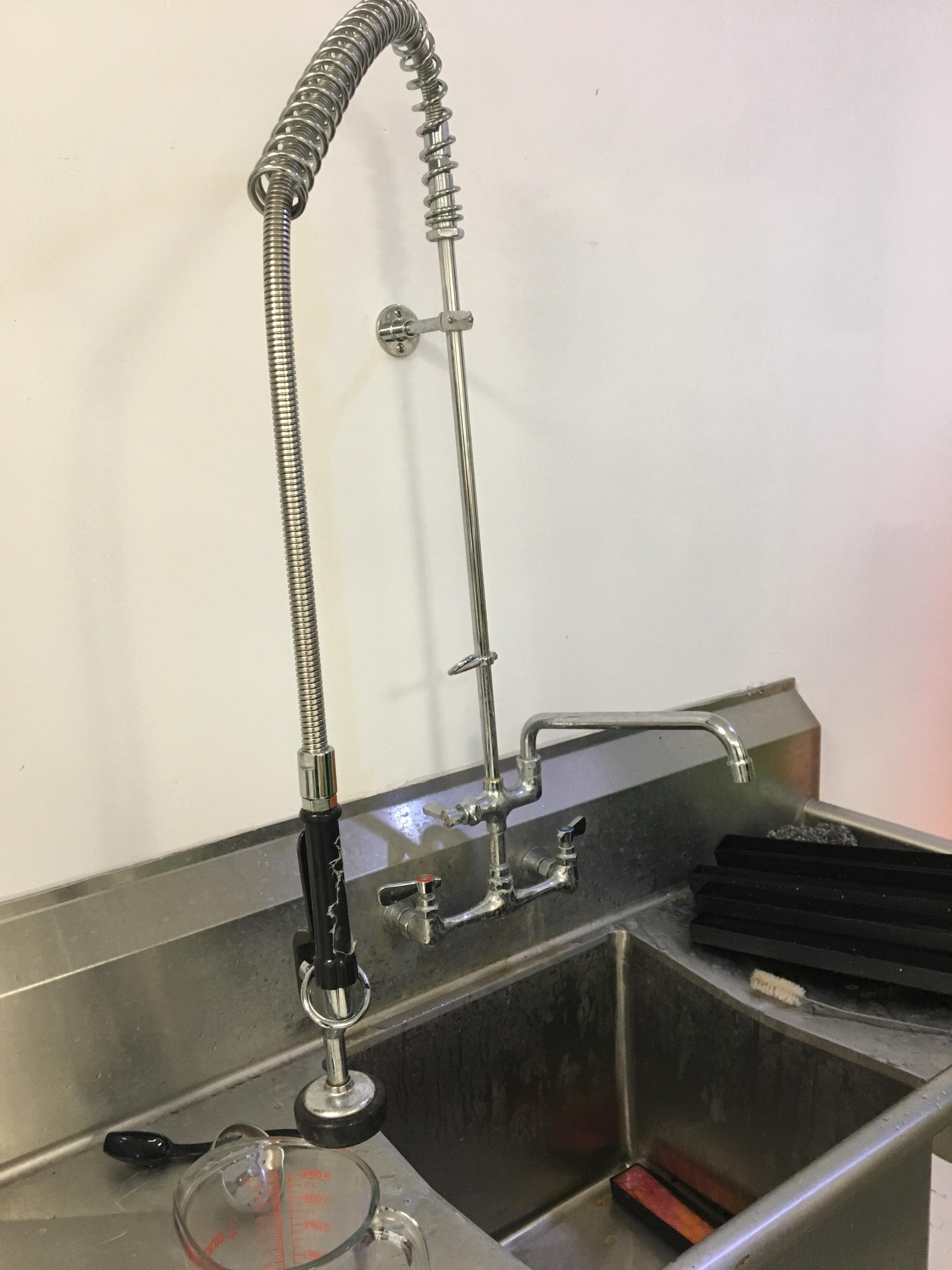 Commercial Kitchen Sprayer Nozzle Dandk Organizer