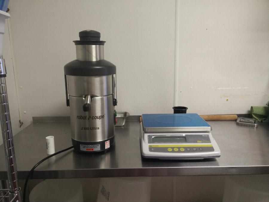 Robot Coupe J100 Ultra Juicer w/ Continuous Pulp Ejection
