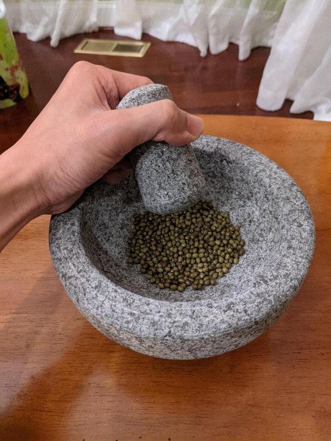 8" Granite Mortar and Pestle Set