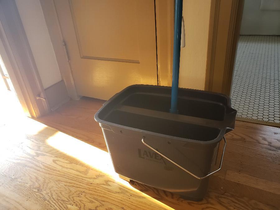 Lavex Janitorial 19.5 Qt. Gray Divided Plastic Bucket / Caddy