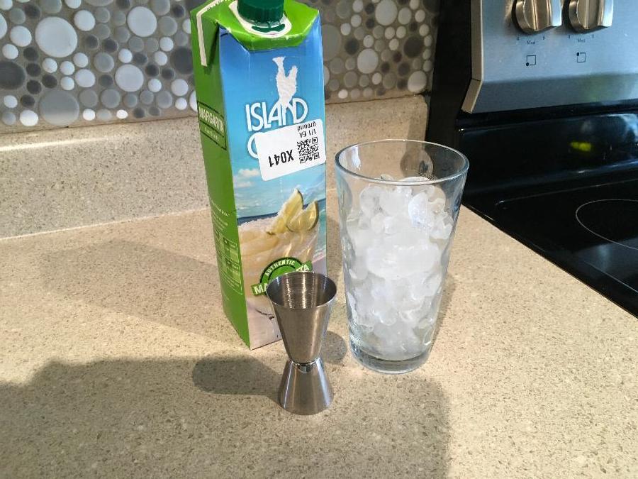 Island Oasis 1 Liter Margarita Beverage Mix