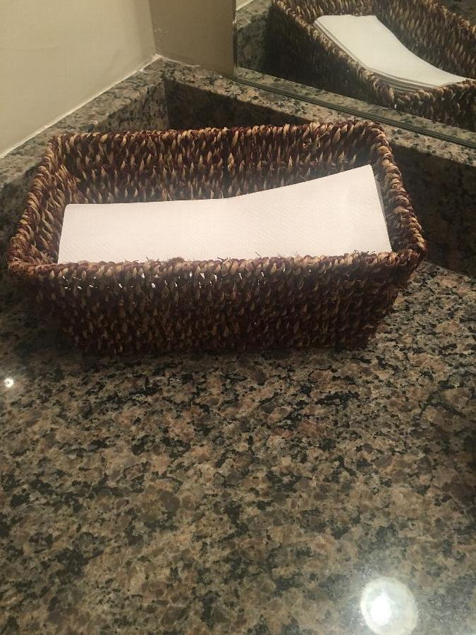 Hoffmaster BSK2151 Seagrass Wicker Guest Towel Basket / Holder