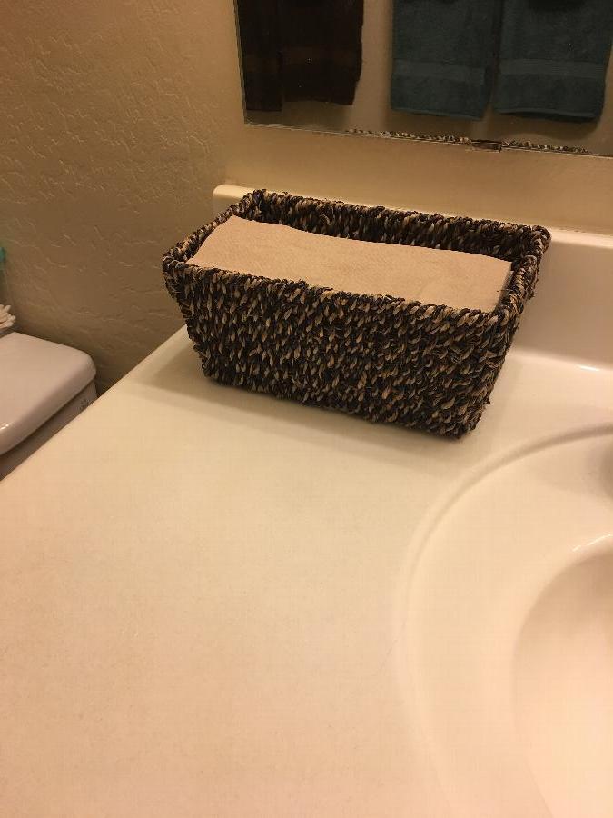 Hoffmaster BSK2151 Seagrass Wicker Guest Towel Basket / Holder