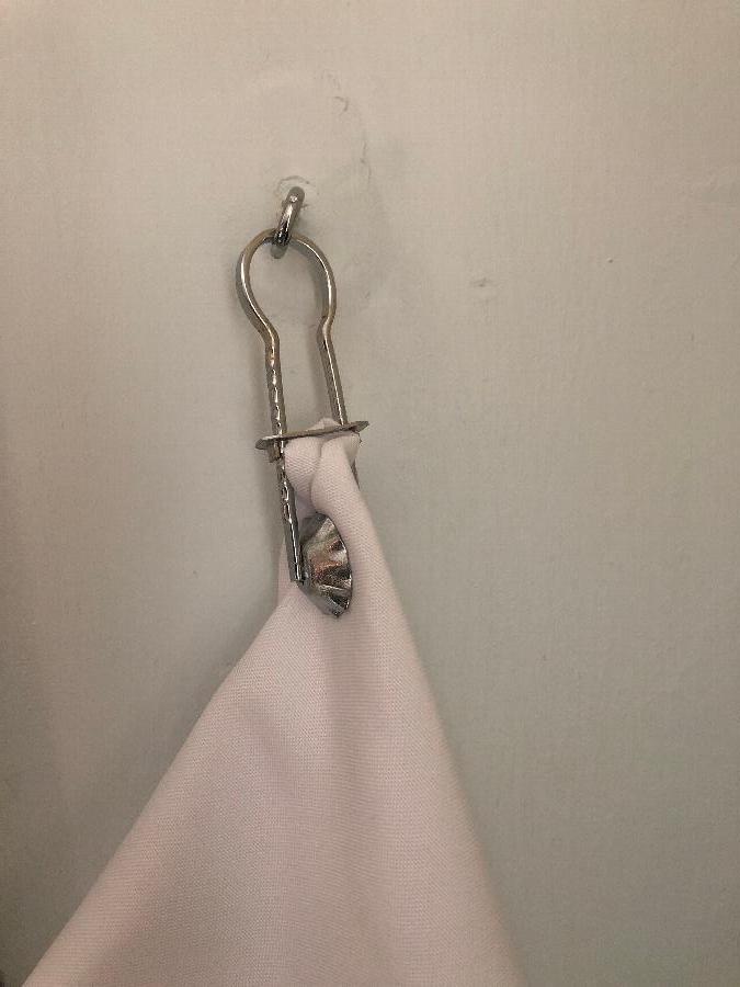 Metal Bar Towel Clip