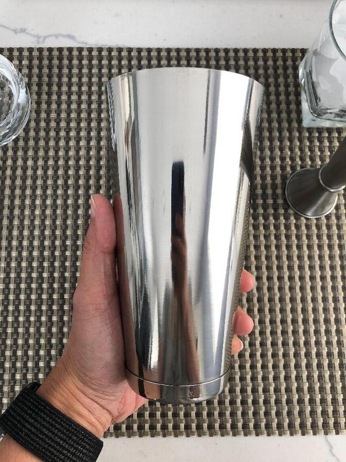 30 oz. Stainless Steel Full Size Cocktail Shaker Tin