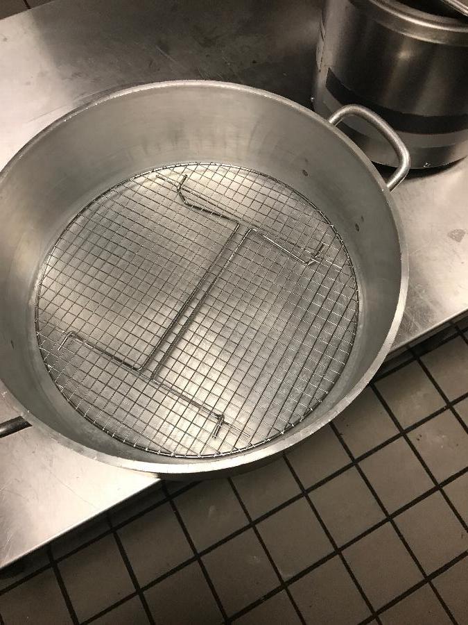 14 3/4" Round Steamer Rack