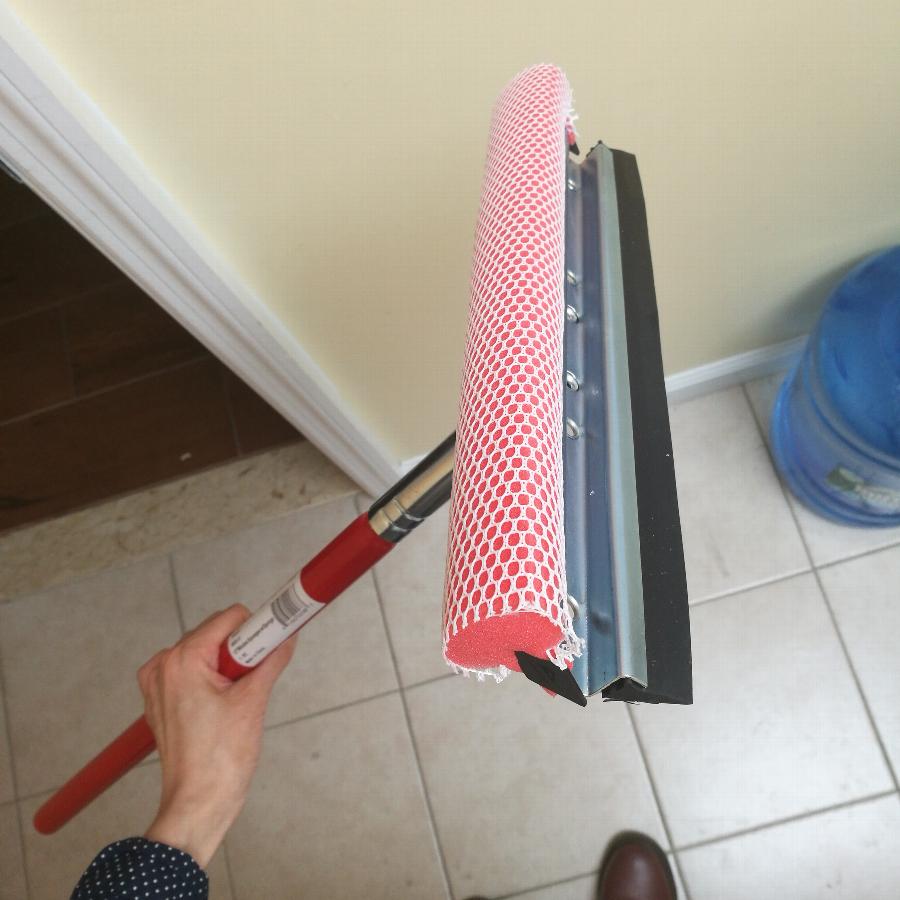 12" Auto Squeegee and Sponge with 18" Handle