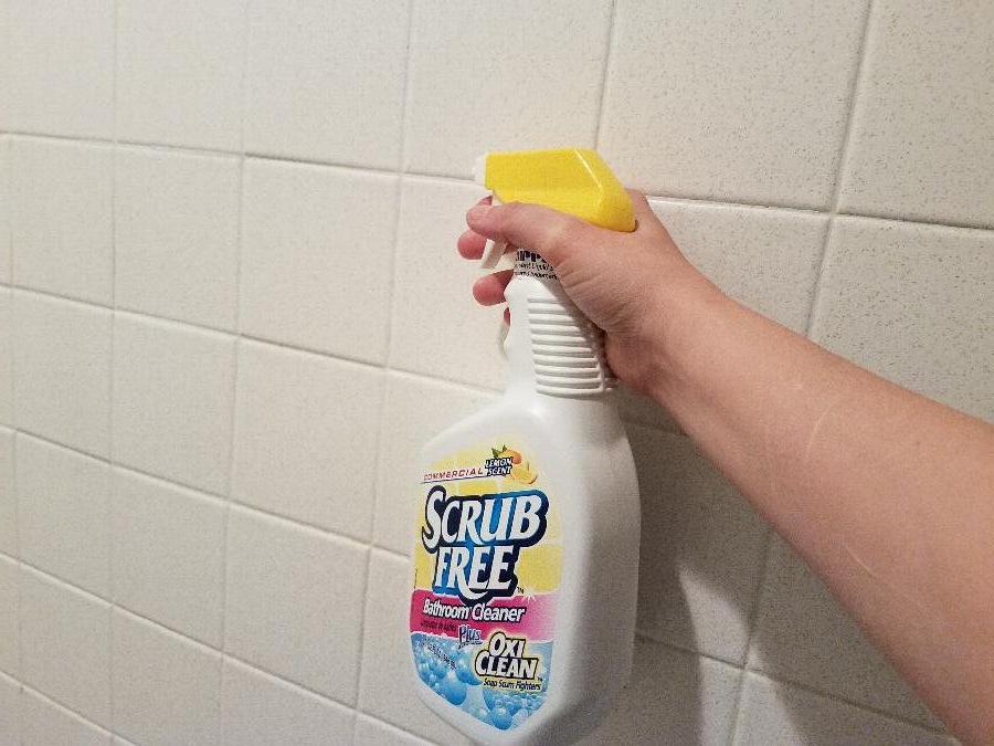 Scrub Free 32 oz. Foaming Restroom Cleaner / Soap Scum Remover with