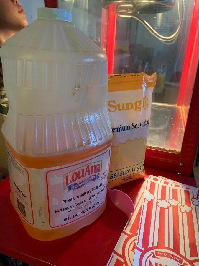 LouAna 1 Gallon Butter Flavored Topping 4/Case