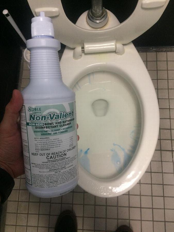 Noble Chemical 32 oz. NonValient NonAcid Toilet Bowl & Restroom