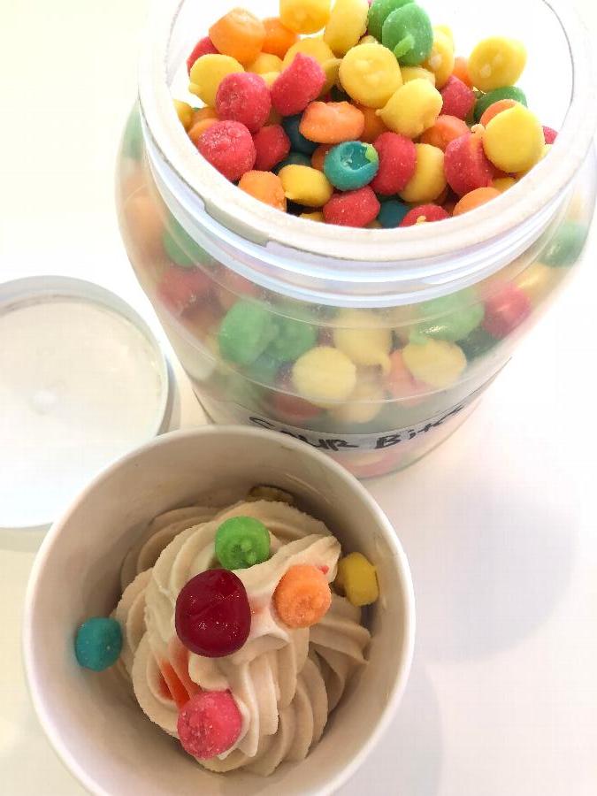 Gummi Sour Poppers Topping 4.5 lb.