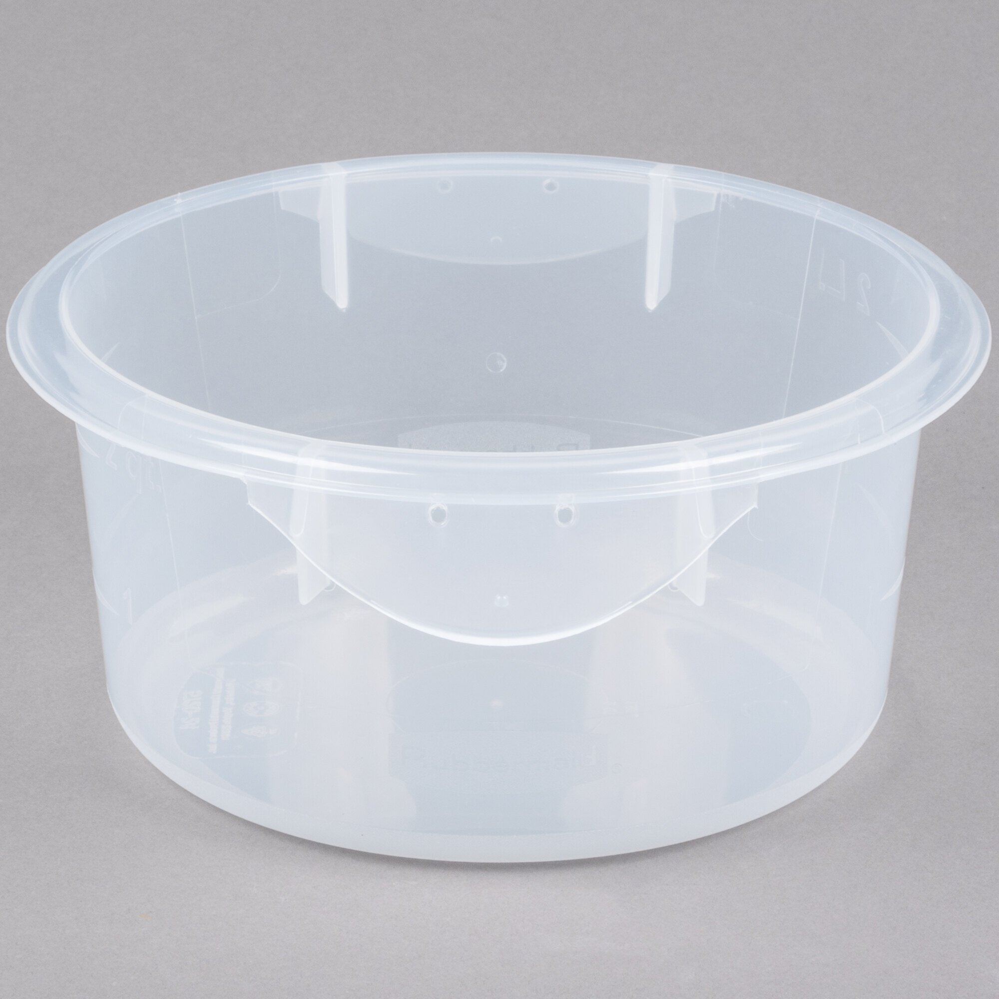 Rubbermaid FG572024CLR 2 Qt. Translucent Round Food Storage Container