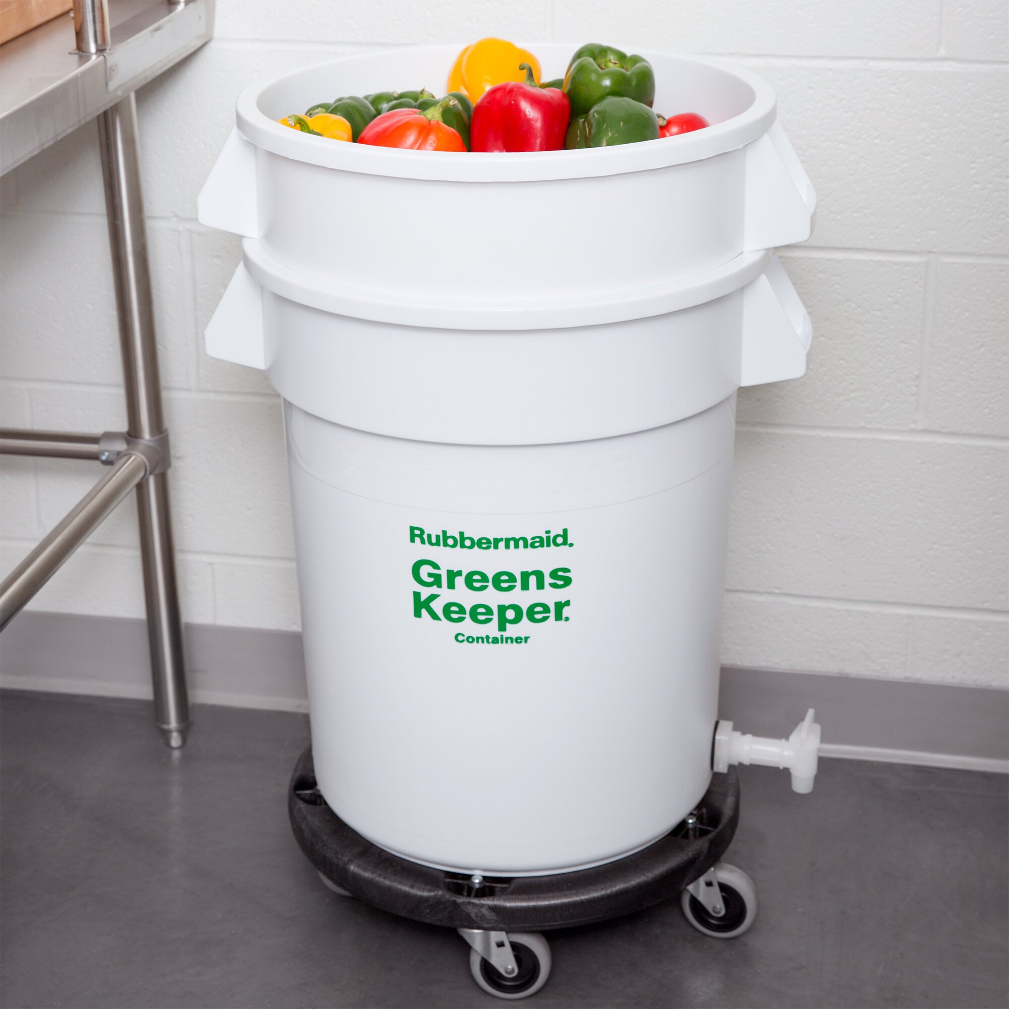 Rubbermaid FG262400WHT Brute GreensKeeper 20 Gallon Vegetable Crisper