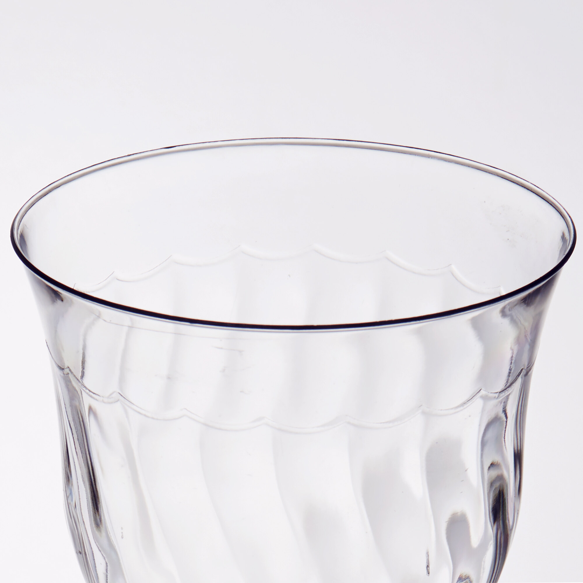 clear plastic wine goblets