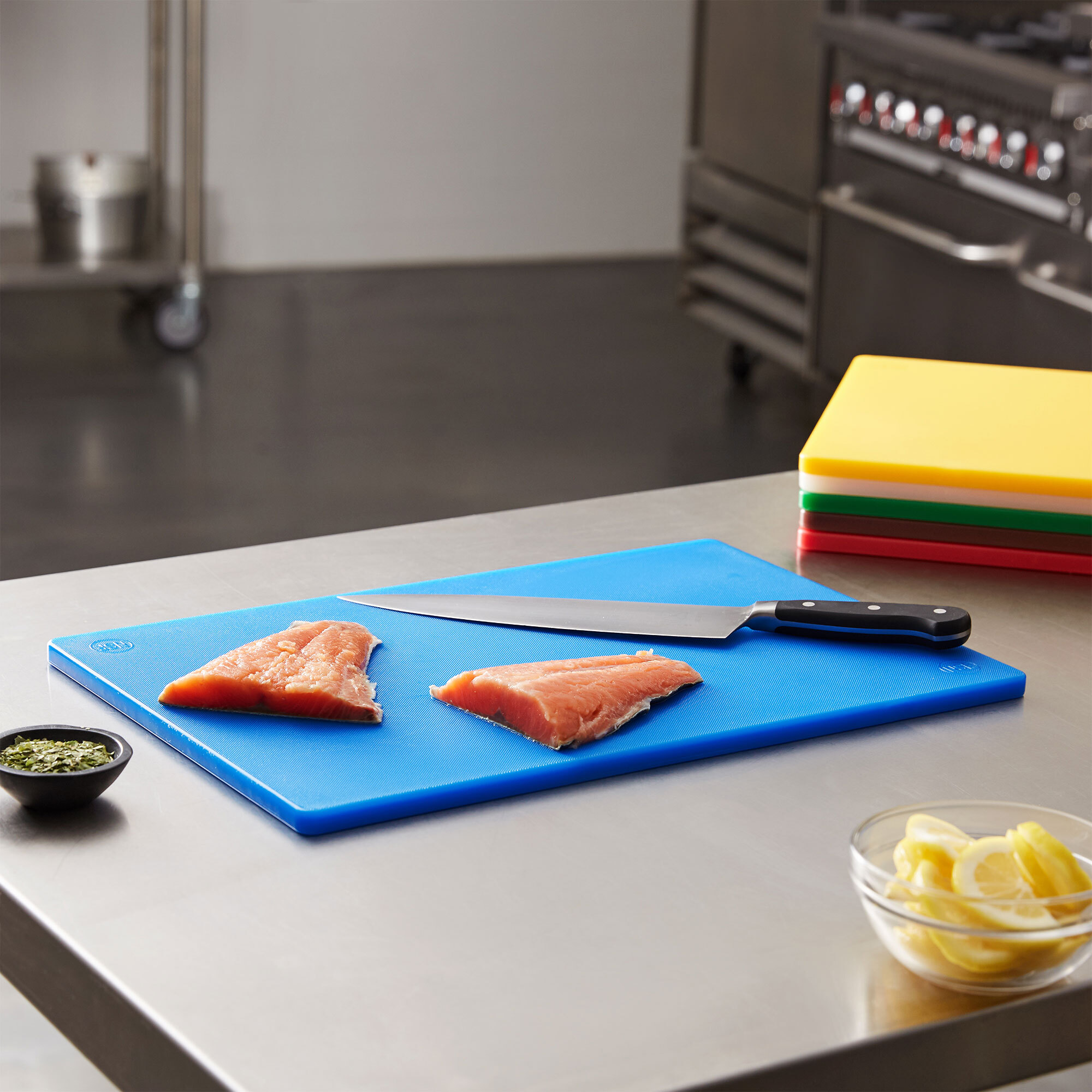 18" x 12" x 1/2" Blue Polyethylene Cutting Board