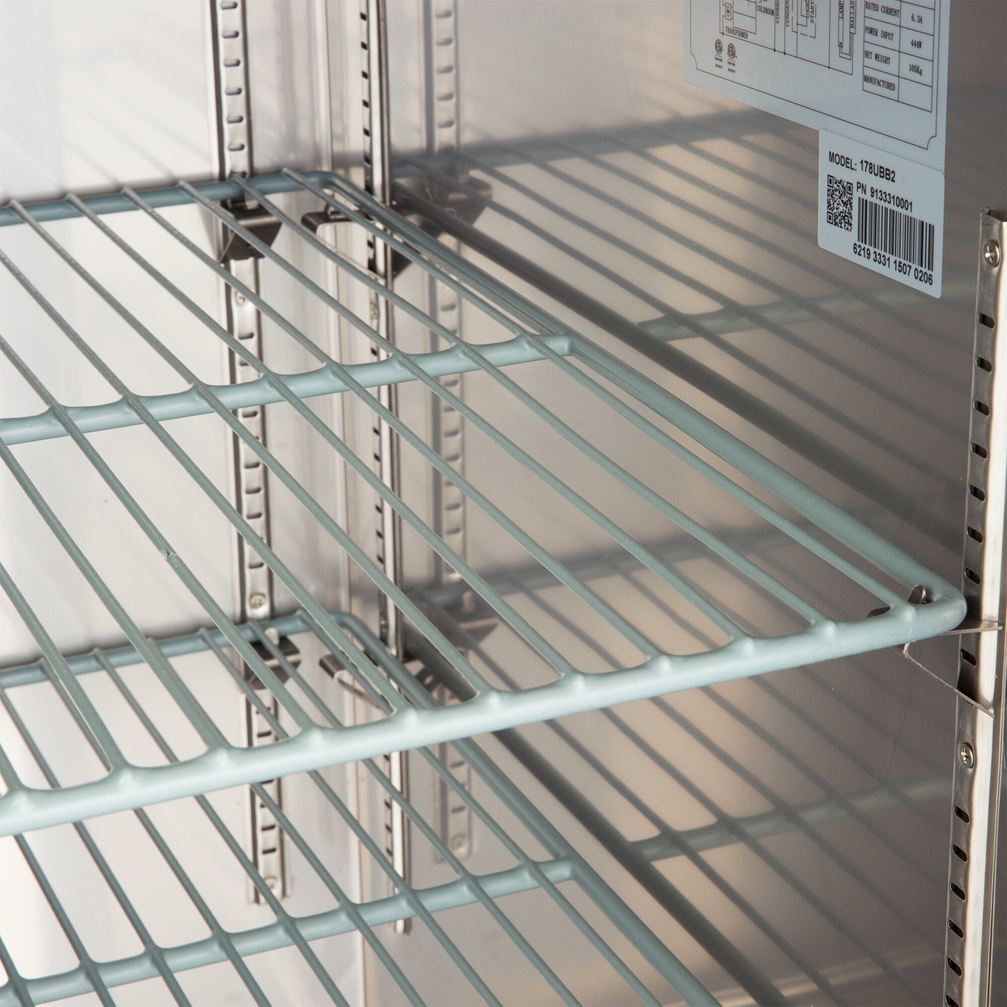 Avantco 178SHELFUBB Coated Wire Shelf 22 1/2" x 21 1/2"