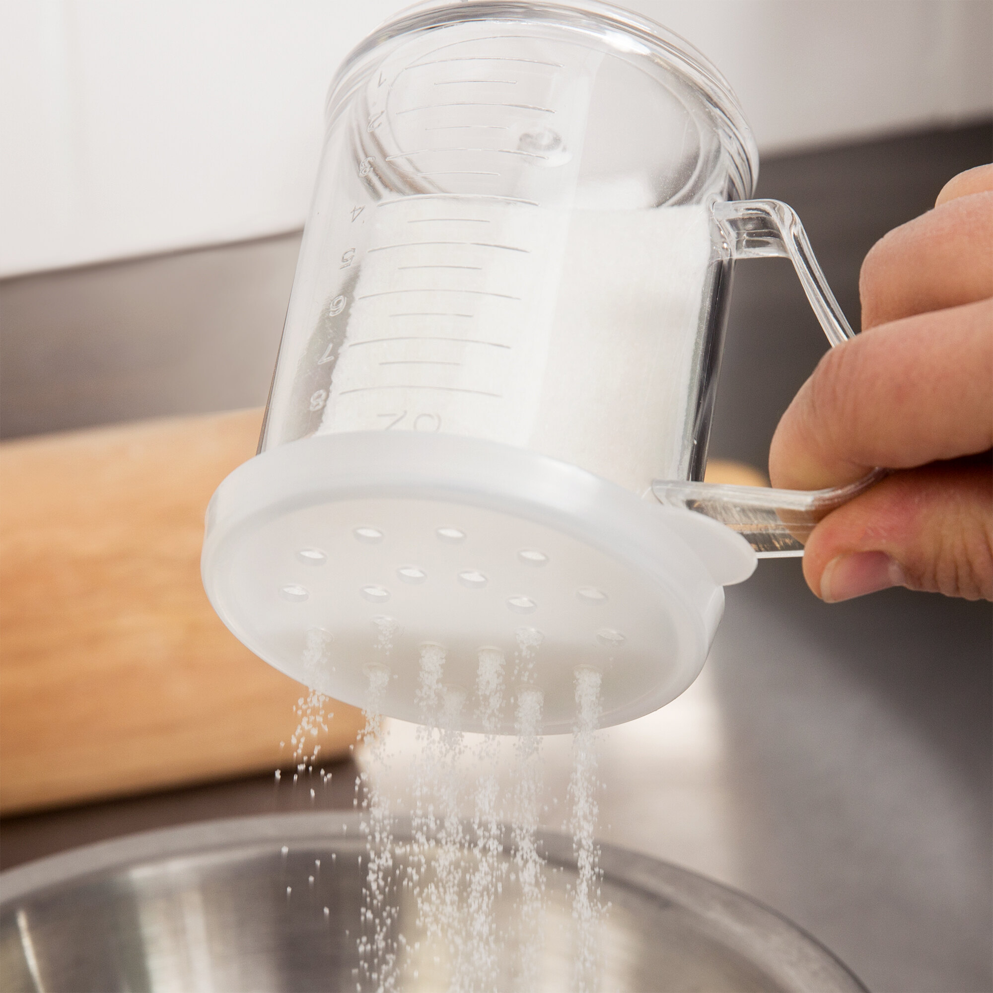 measuring cup uses dredge cooking definition