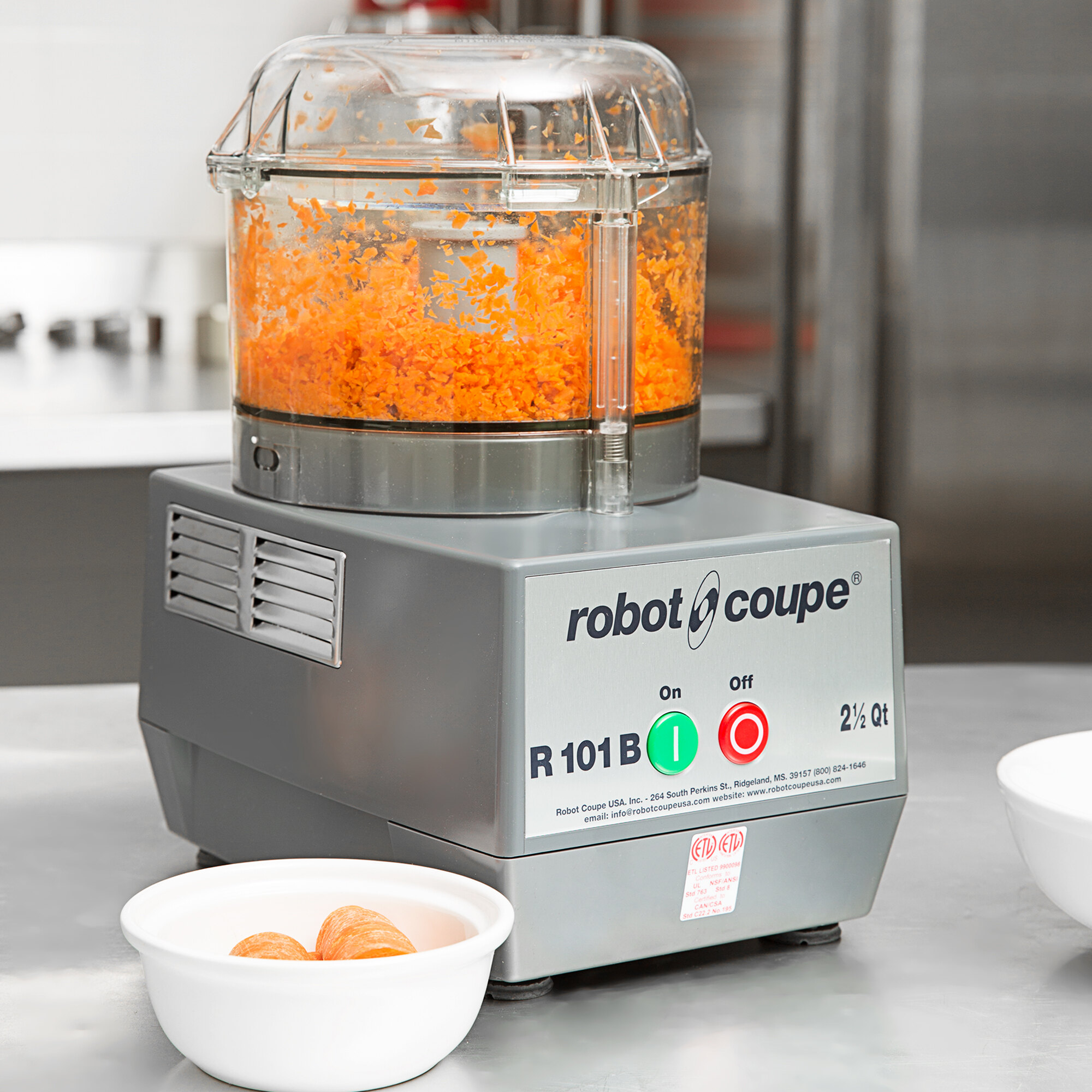 Robot Coupe Food Processor w/ 2.5 Qt. Clear Polycarbonate Bowl 3/4 hp