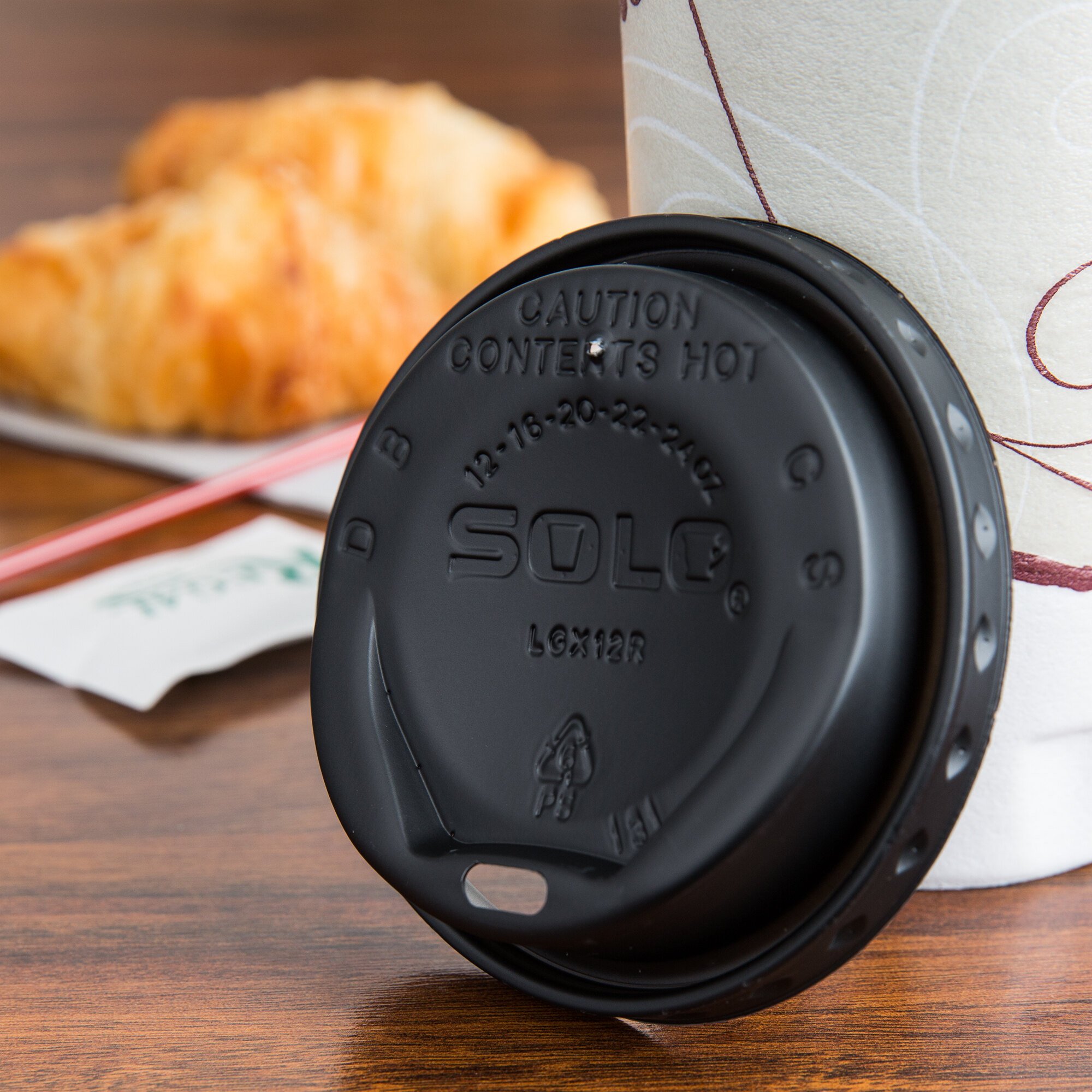Solo LGXBK20004 The Gourmet Lid Black Hot Cup Lid 1500/Case