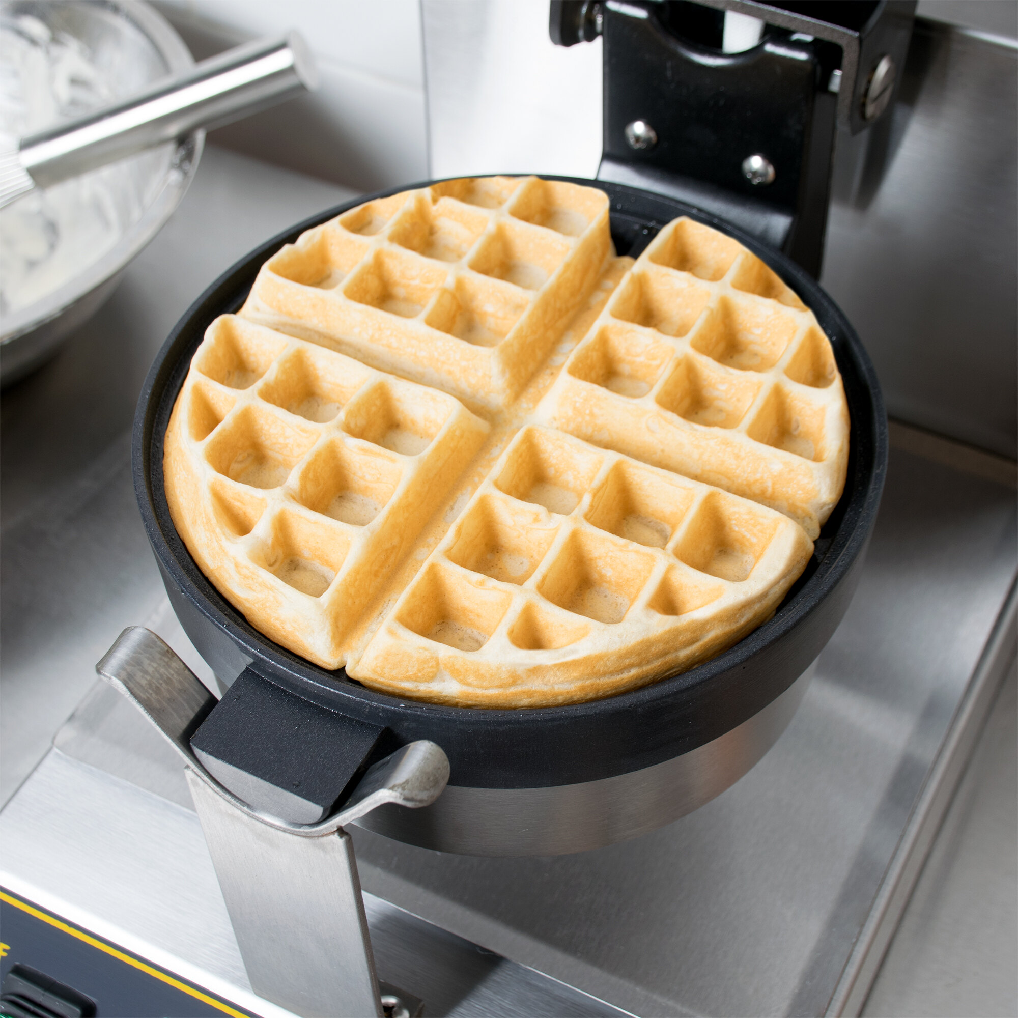 Carnival King WBM13DGT NonStick Belgian Waffle Maker with Digital Timer and Temperature