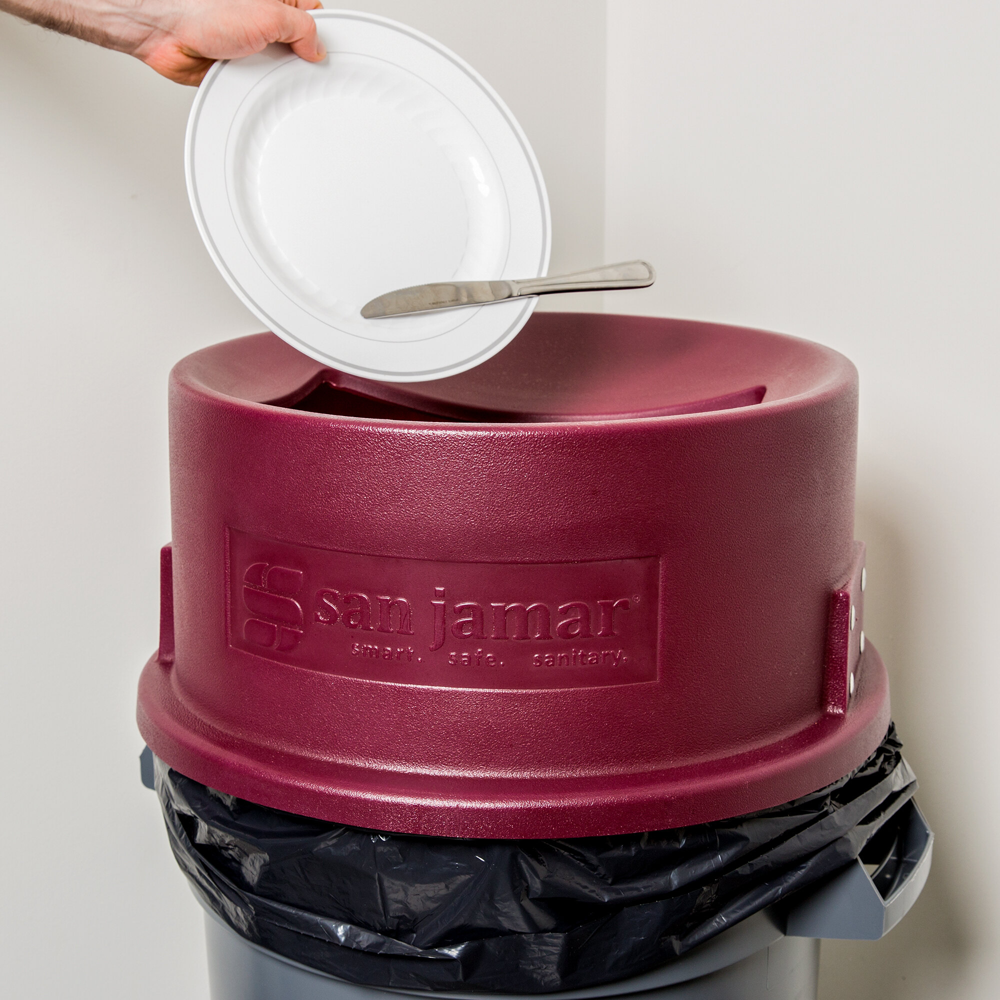 San Jamar KA20000 KatchAll Flatware Retriever 20 Gallon Trash