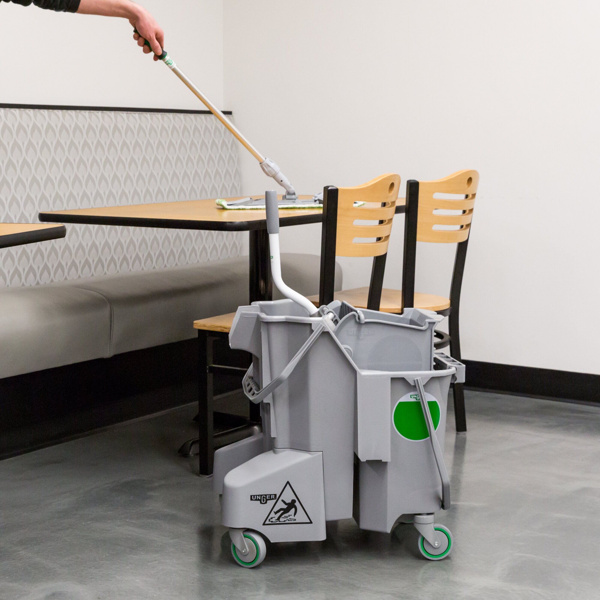 Unger CK047 Desk and Table Cleaning Kit