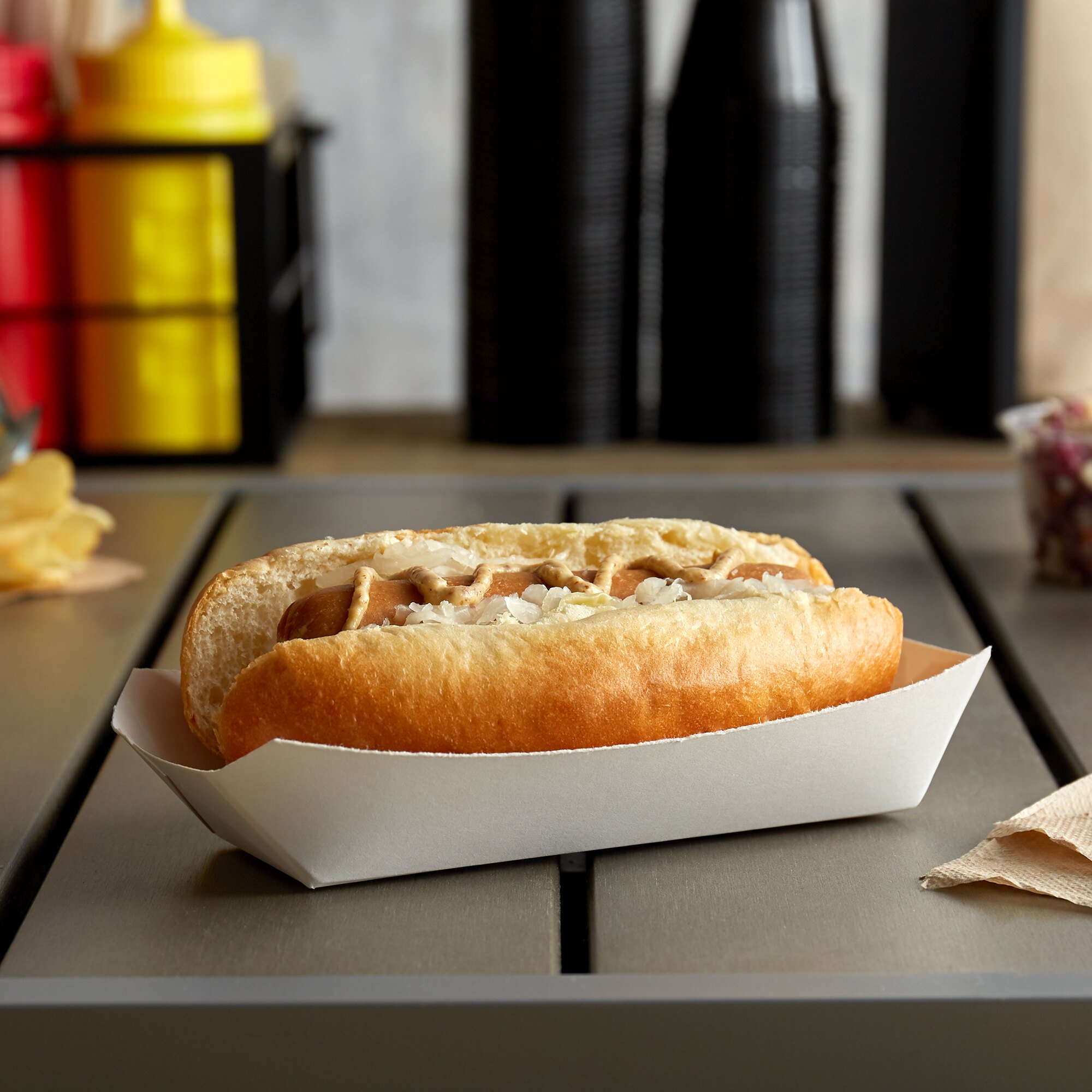 7" x 3 3/4" x 1 1/2" White Paper Hot Dog Tray 250/Pack