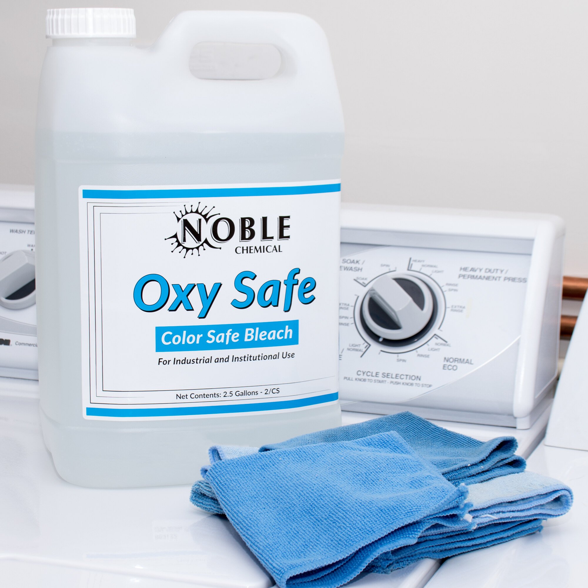 Noble Chemical 2.5 Gallon / 320 oz. Oxy Safe ColorSafe Bleach 2/Case