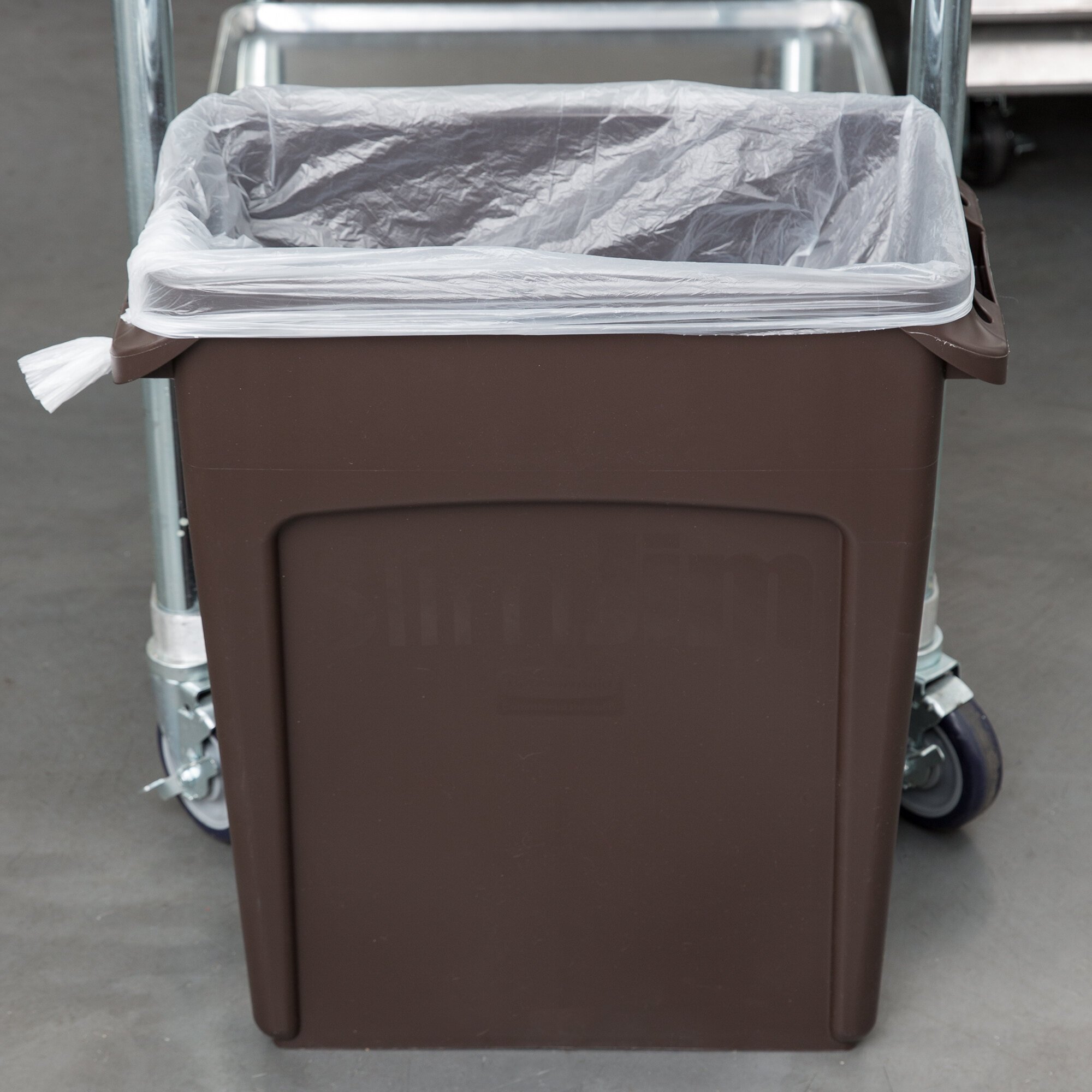 Rubbermaid 1956181 Slim Jim 64 Qt. / 16 Gallon Brown Trash Can