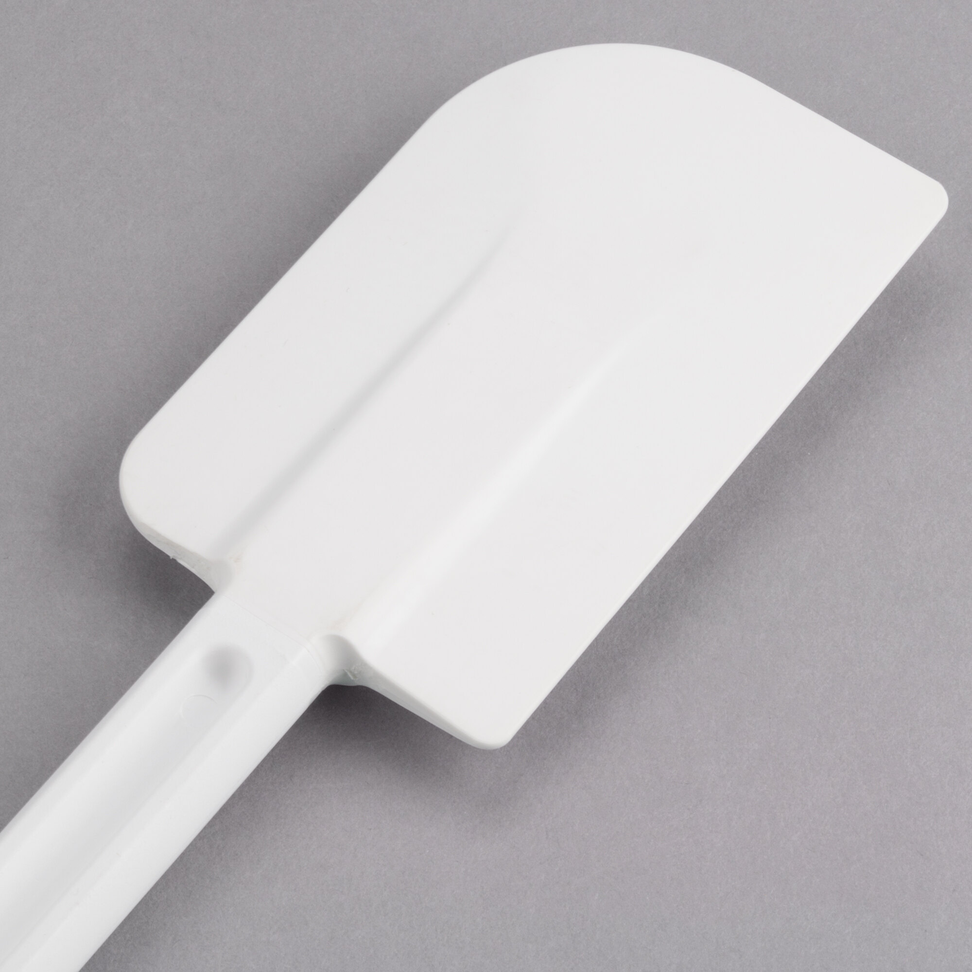 Rubbermaid FG1906000000 16 1/2" White Spatula