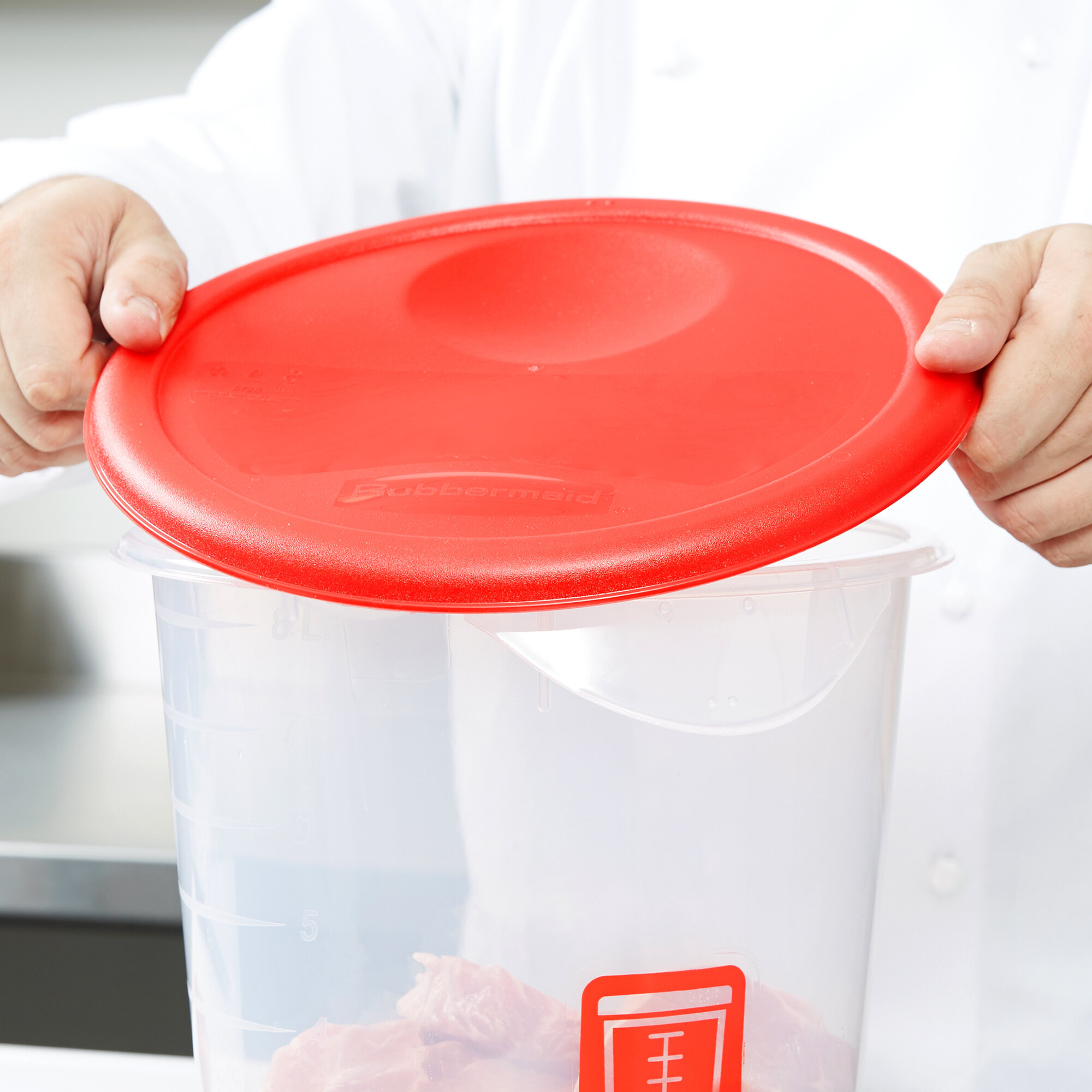 Rubbermaid 1980260 ColorCoded 6 and 8 Qt. Red Round Food Storage