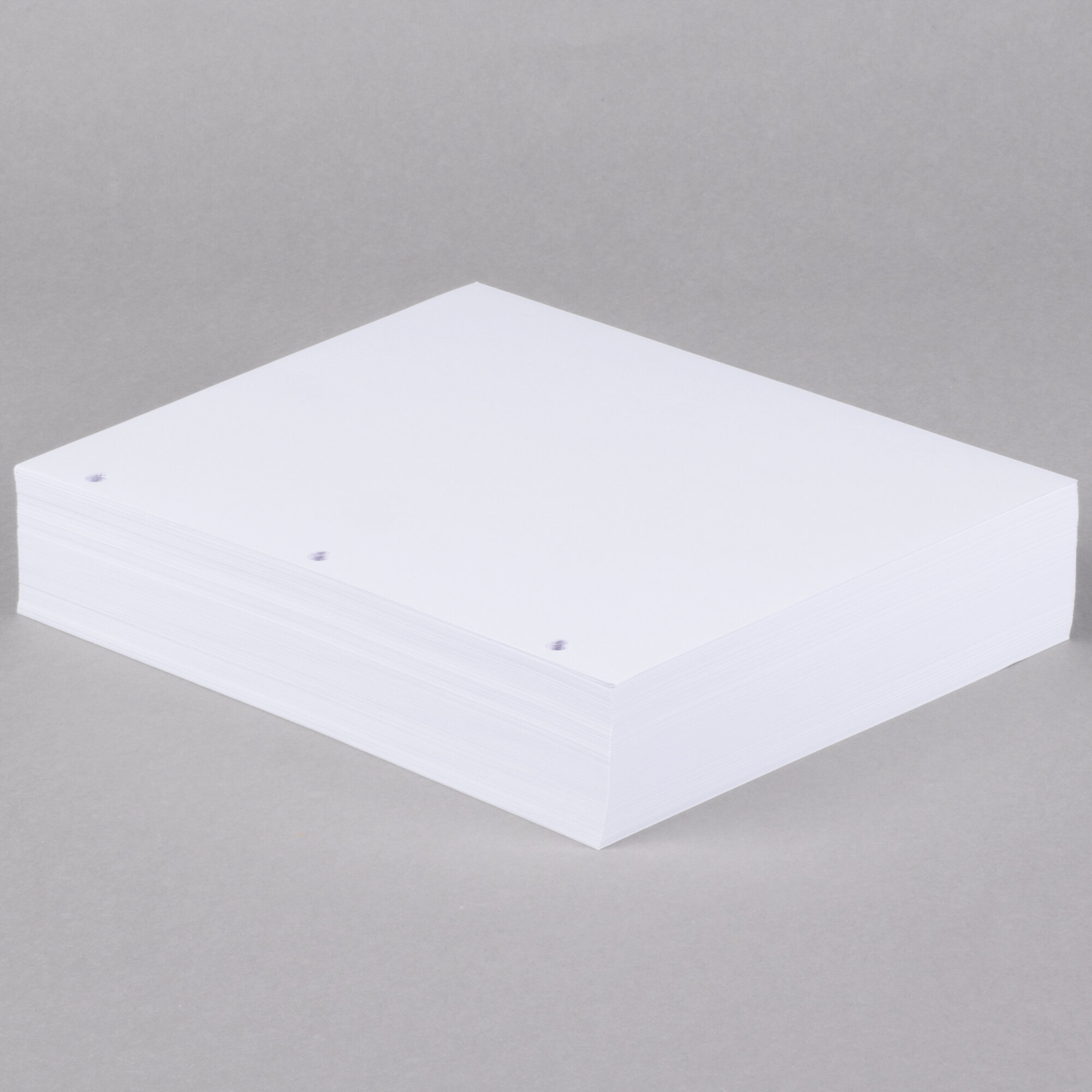 Universal Office UNV28230 8 1/2" x 11" White 3Hole Punched Case of 20